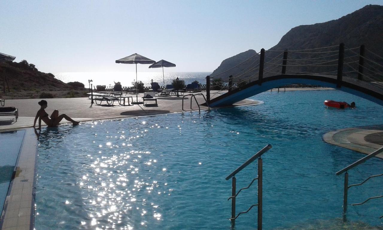 Royal Beach Hotel Arkásza Kültér fotó