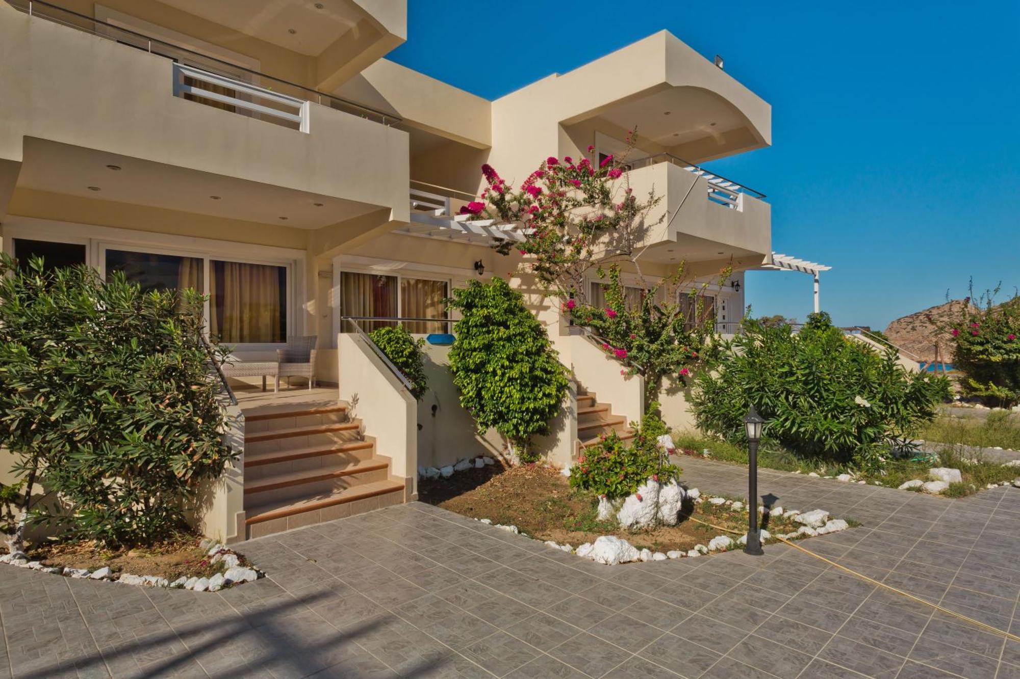 Royal Beach Hotel Arkásza Kültér fotó
