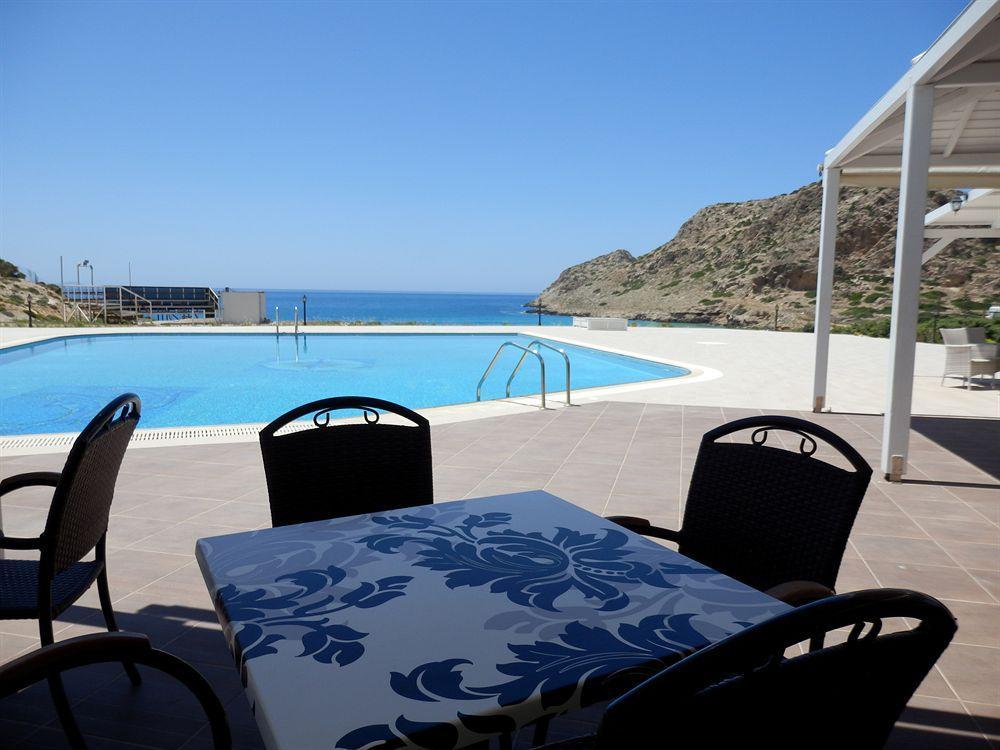 Royal Beach Hotel Arkásza Kültér fotó